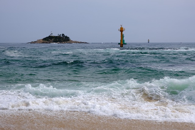 Sokcho Ocean Rooms with Sea-Mountain Contrast and Restorative Pace
