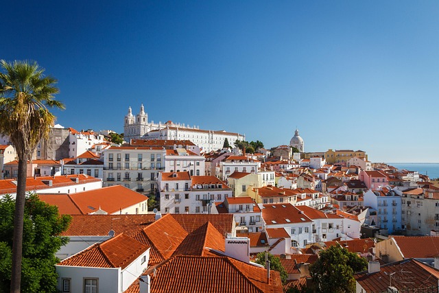 Valencia Rooftop Address with Mediterranean Sun and Urban Ease